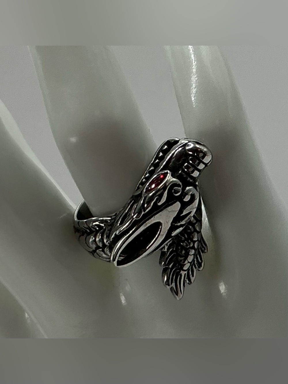 SILVER TONE RED EYE WRAPPED DRAGON HEAD AND TAIL RING NWOT SIZE 7 OR 8